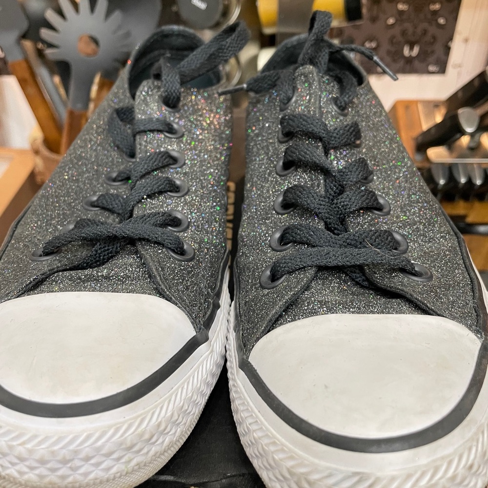 Converse Black Glitter Size 8 women’s